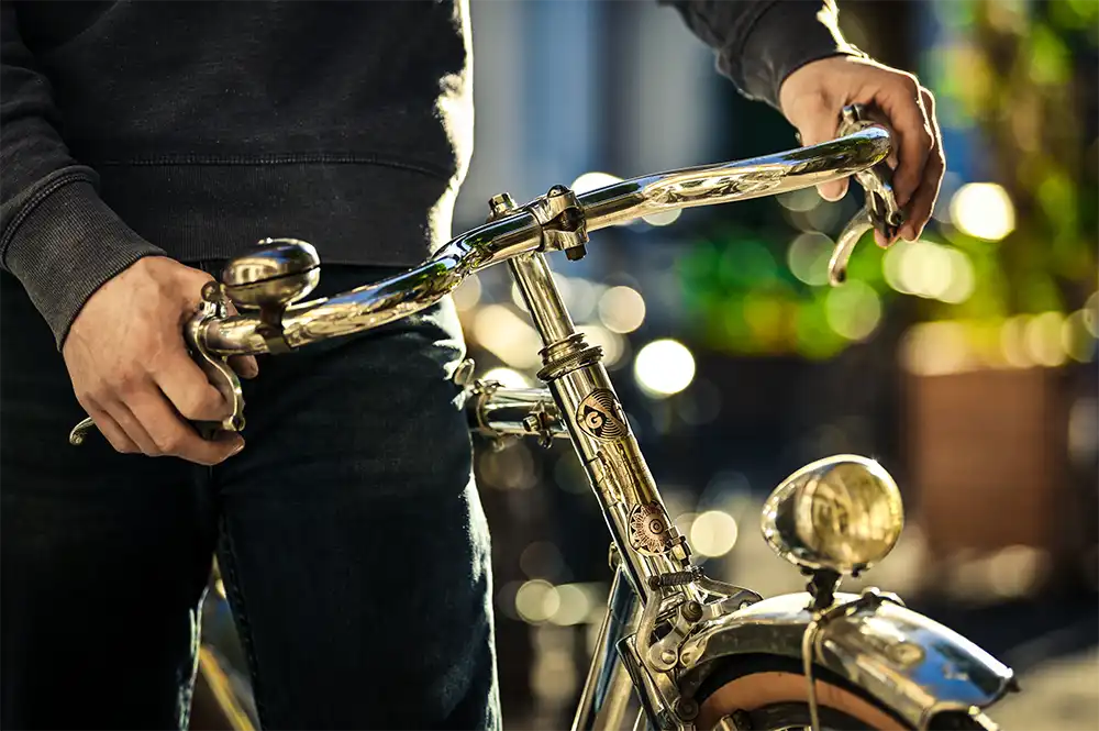 magasin spécialisée dans la restauration de vélos anciens en auvergne