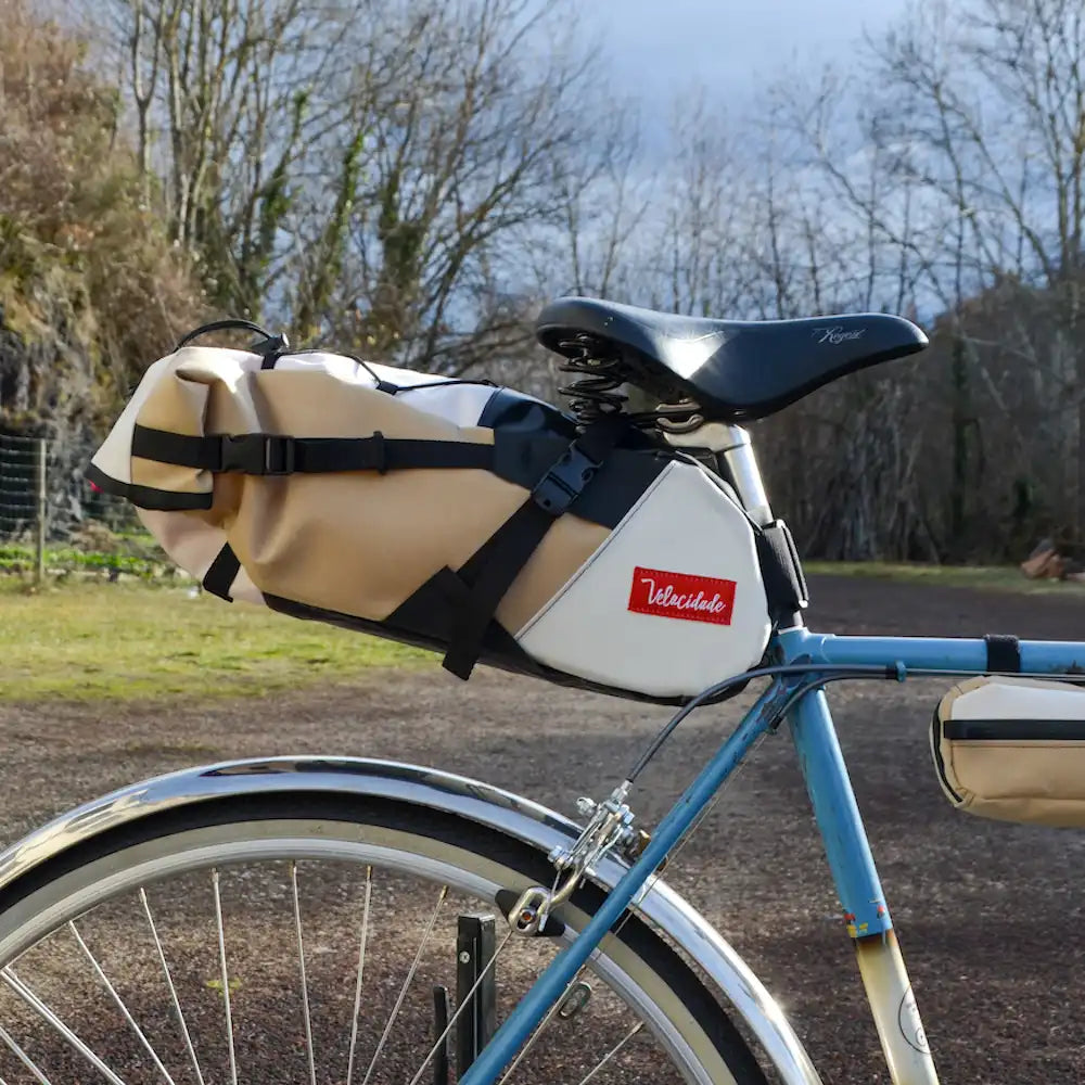 sacoche selle velo vintage auvergne